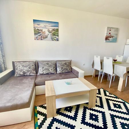 Apartments In Sunny Island Complex Τσερνομόρετς Εξωτερικό φωτογραφία