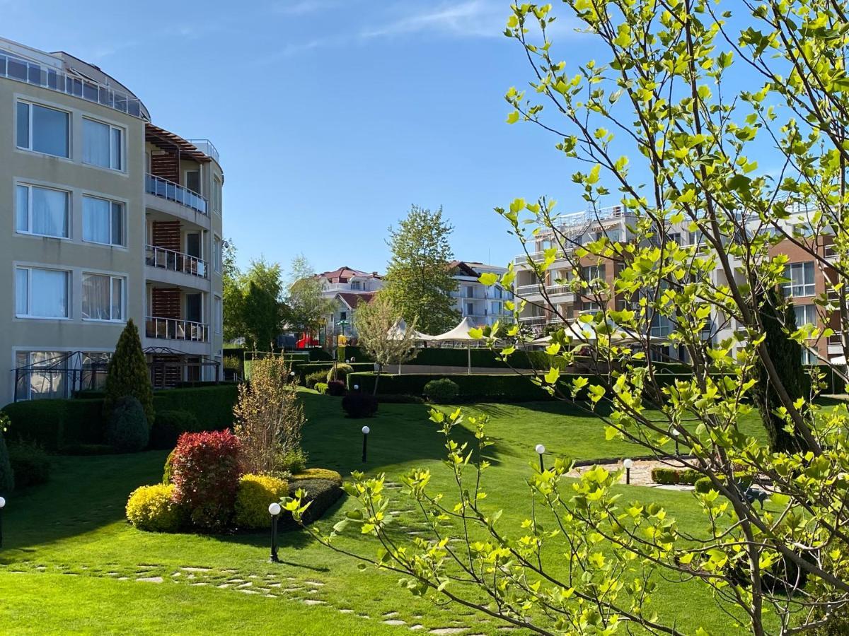 Apartments In Sunny Island Complex Τσερνομόρετς Εξωτερικό φωτογραφία