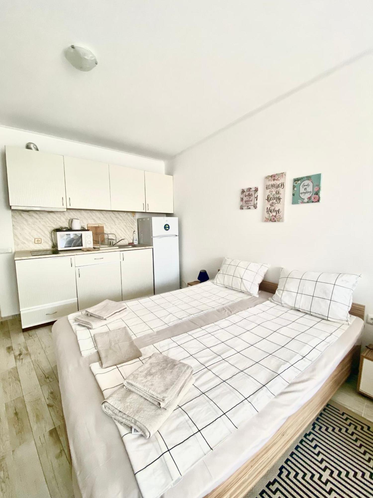 Apartments In Sunny Island Complex Τσερνομόρετς Εξωτερικό φωτογραφία